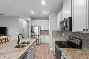 273 Daylily Blvd, Nokomis, FL 34275 - Photo 6