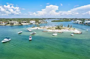 404 Laurel Lake Dr, Venice, FL 34292 - Photo 60