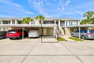 404 Laurel Lake Dr, Venice, FL 34292 - Photo 2