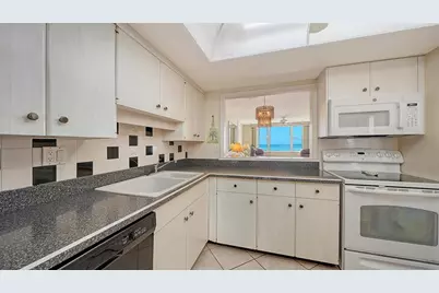 1100 Tarpon Center Drive #4B, Venice, FL 34285 - Photo 32