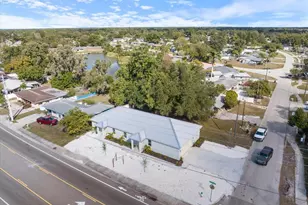 3525 McIntosh Rd, Sarasota, FL 34232 - Photo 4