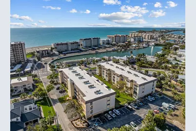995 Laguna Drive #305, Venice, FL 34285 - Photo 1
