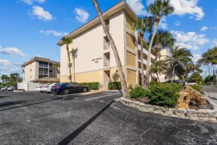 995 La Guna Dr, Venice, FL 34285 - Photo 32