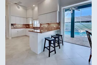 16 Gulf Manor Drive, Venice, FL 34285 - Photo 10