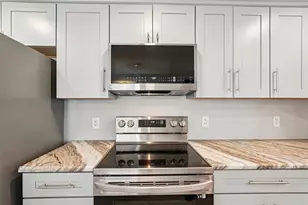 10 Coronado Dr, Englewood, FL 34223 - Photo 8