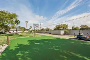 10 Coronado Dr, Englewood, FL 34223 - Photo 44