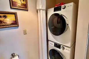 433 Cerromar Ln, Venice, FL 34293 - Photo 14