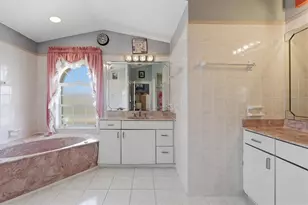 126 Ortiz Blvd, North Port, FL 34287 - Photo 32