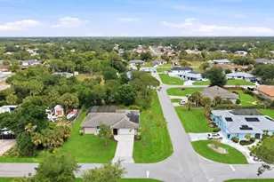1114 Dewhurst St, Port Charlotte, FL 33952 - Photo 4