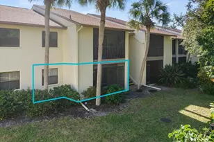 634 Bird Bay Dr E, Venice, FL 34285 - Photo 2