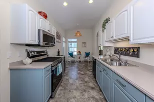 205 Reclinata Cir, Venice, FL 34292 - Photo 18