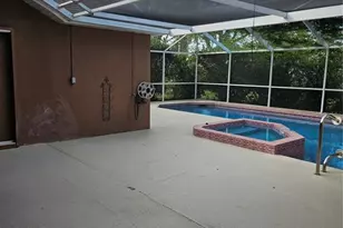 417 Lake of the Woods Dr, Venice, FL 34293 - Photo 24