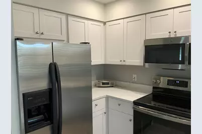 2118 Michele Drive, Sarasota, FL 34231 - Photo 4