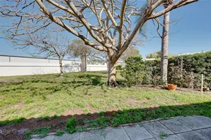 78 Circlewood Dr, Venice, FL 34293 - Photo 38