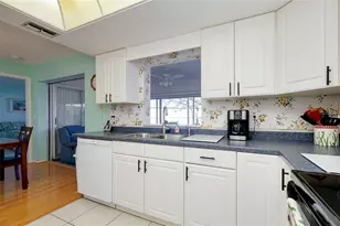 78 Circlewood Dr, Venice, FL 34293 - Photo 12