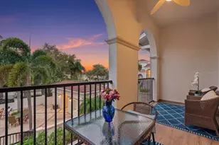 429 Nokomis Ave S, Venice, FL 34285 - Photo 4