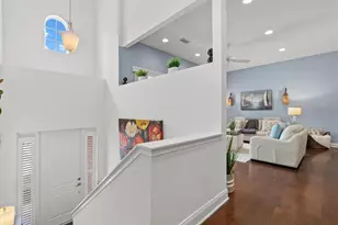 429 Nokomis Ave S, Venice, FL 34285 - Photo 10