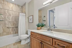 429 Nokomis Ave S, Venice, FL 34285 - Photo 32