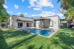 1185 S Shade Ave, Sarasota, FL 34237 - Photo 2