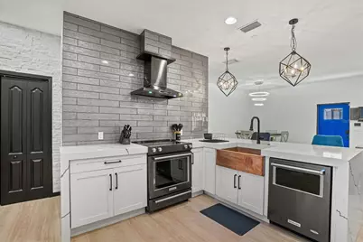 1185 S Shade Avenue, Sarasota, FL 34237 - Photo 14