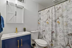 1185 S Shade Ave, Sarasota, FL 34237 - Photo 20