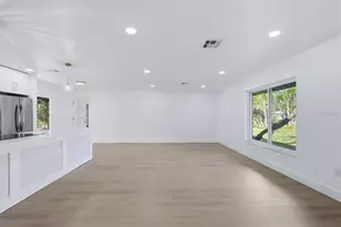 2324 Riverwood Pines Dr, Sarasota, FL 34231 - Photo 4