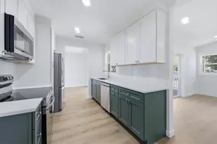 5251 Bunyan St, Sarasota, FL 34232 - Photo 14