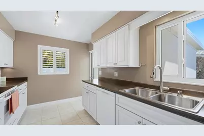 215 Fair Winds Drive #215, Nokomis, FL 34275 - Photo 10