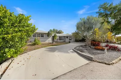 117 Aurora Street E, Venice, FL 34285 - Photo 48