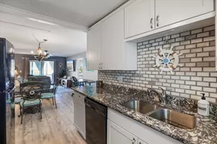 708 Tamiami Trail S, Venice, FL 34285 - Photo 8