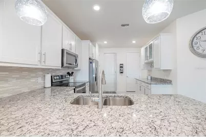 18850 Bianchi Street, Venice, FL 34293 - Photo 10