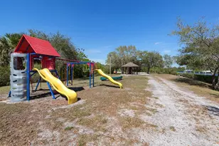 1053 Derian Pl, Nokomis, FL 34275 - Photo 30