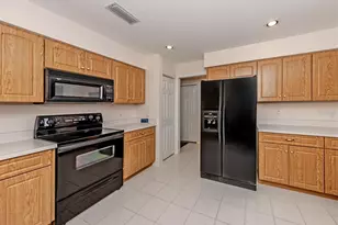 897 Colonial Rd, Venice, FL 34293 - Photo 16