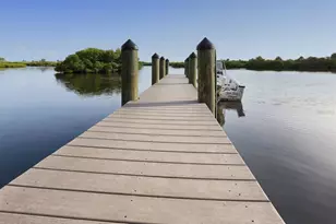 897 Colonial Rd, Venice, FL 34293 - Photo 32