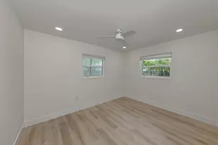 212 Sunrise Dr, Nokomis, FL 34275 - Photo 12