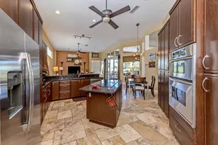 411 Wellington Ct, Venice, FL 34292 - Photo 12