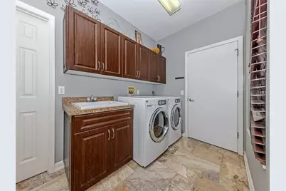 411 Wellington Court, Venice, FL 34292 - Photo 24