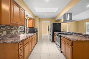 7044 Denmark St, Englewood, FL 34224 - Photo 12