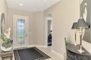 10407 Medjool Dr, Venice, FL 34293 - Photo 6