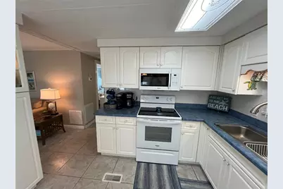 820 Trento, Venice, FL 34285 - Photo 20