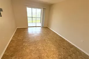 102 Capri Isles Blvd, Venice, FL 34292 - Photo 8