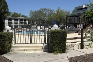 102 Capri Isles Blvd, Venice, FL 34292 - Photo 24