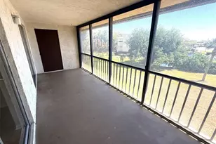 102 Capri Isles Blvd, Venice, FL 34292 - Photo 18