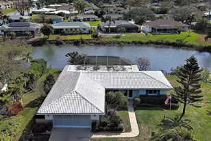 1355 Cambridge Dr, Venice, FL 34293 - Photo 2