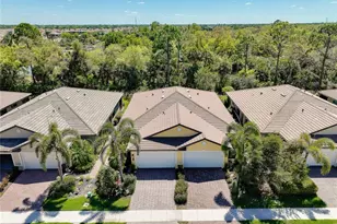 12107 Firewheel Pl, Venice, FL 34293 - Photo 2