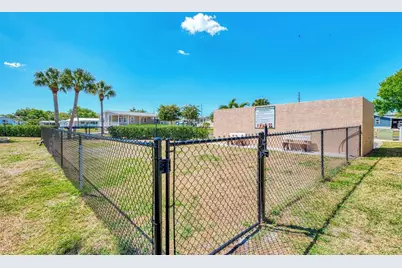349 Longwood Drive, Venice, FL 34285 - Photo 52