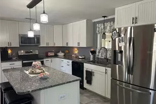 196 Palm Harbor Dr, North Port, FL 34287 - Photo 8