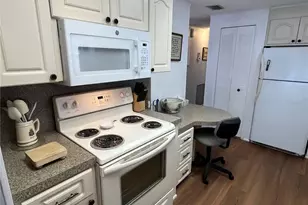 803 Jolanda Cir, Venice, FL 34285 - Photo 18