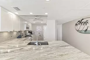 631 Alhambra Rd, Venice, FL 34285 - Photo 14