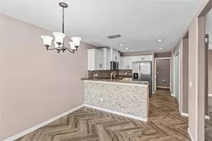 11754 Tempest Harbor Loop, Venice, FL 34292 - Photo 10